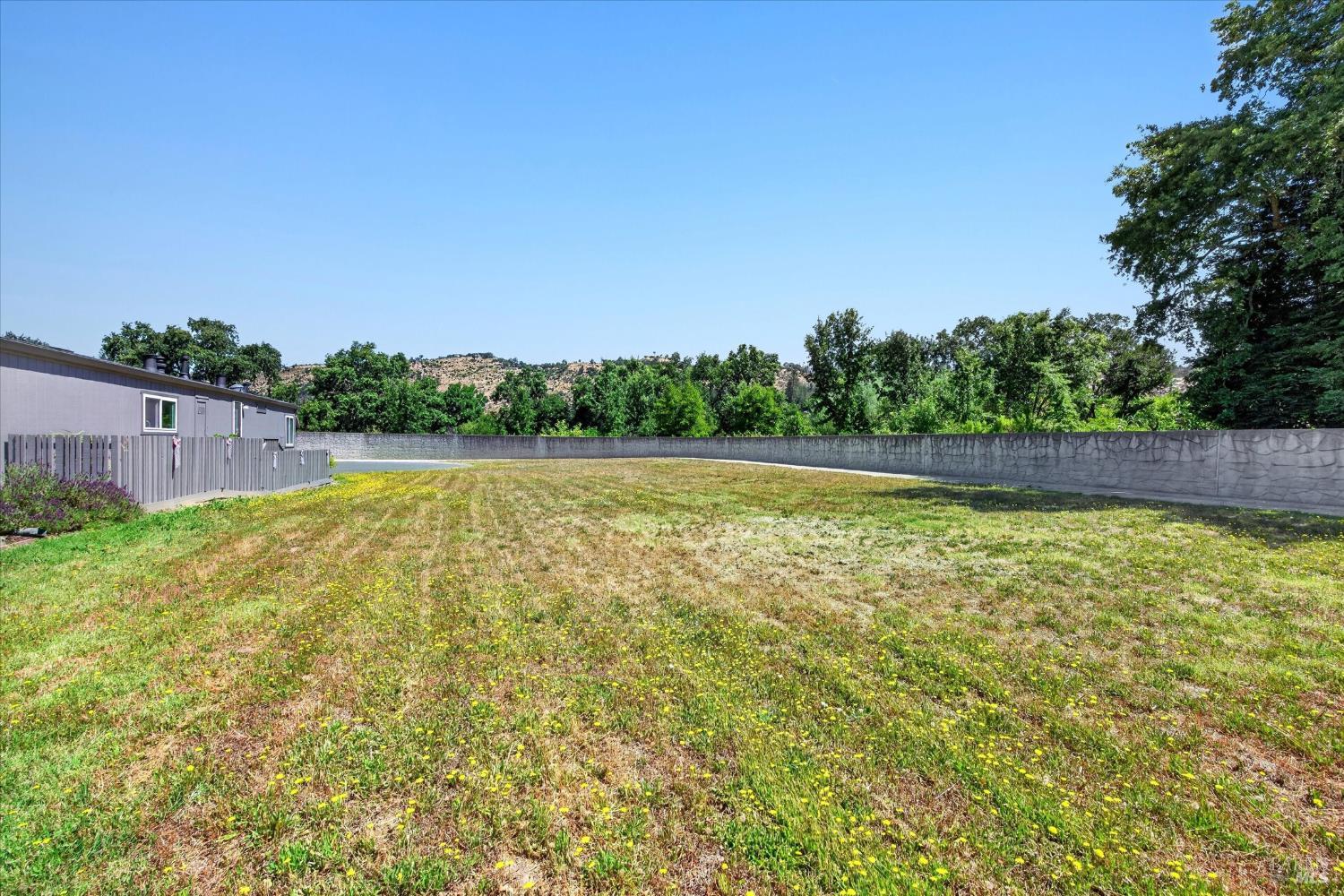21 Redondo Court St. Helena CA 94574