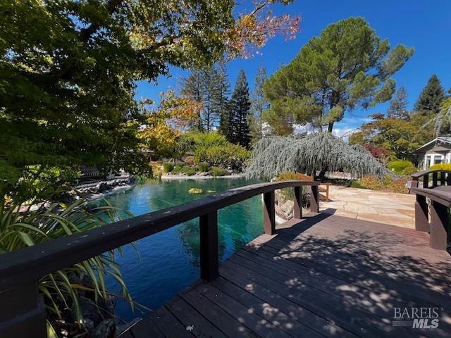 21 Redondo Court St. Helena CA 94574