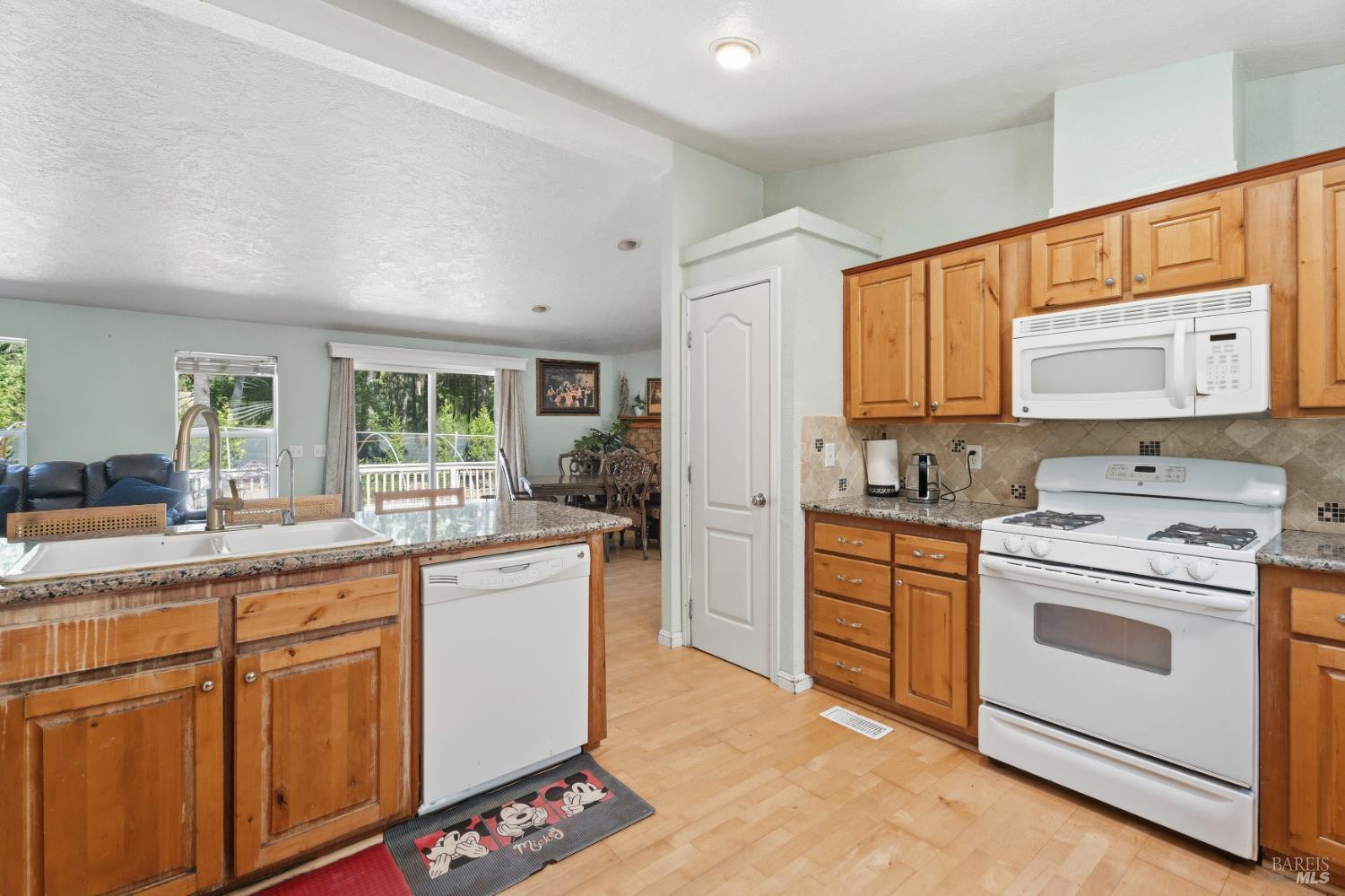 1320 North Road Laytonville CA 95454