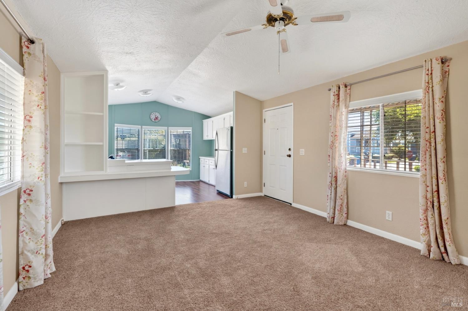 143 Oakwood Drive Petaluma CA 94954