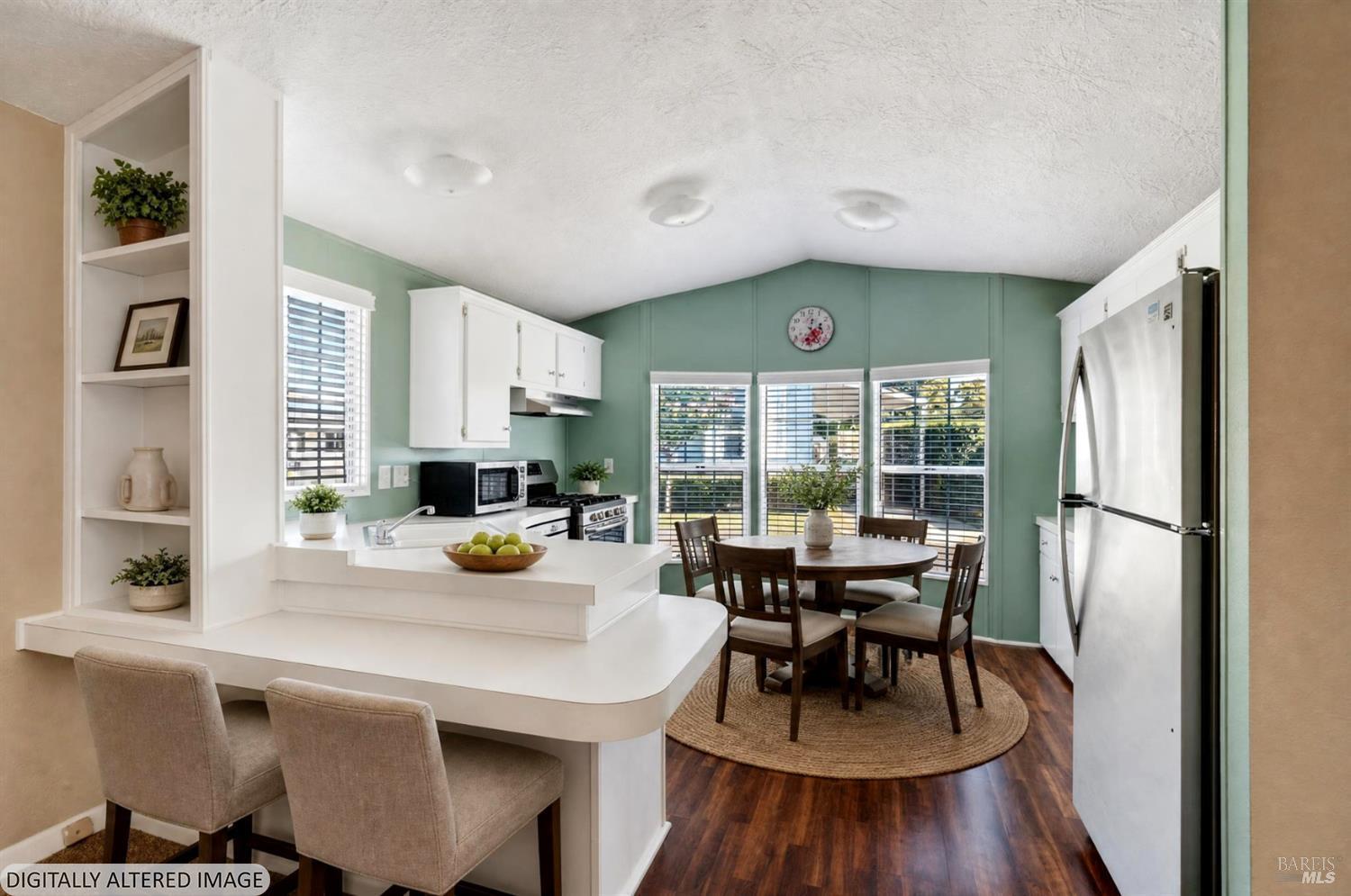 143 Oakwood Drive Petaluma CA 94954