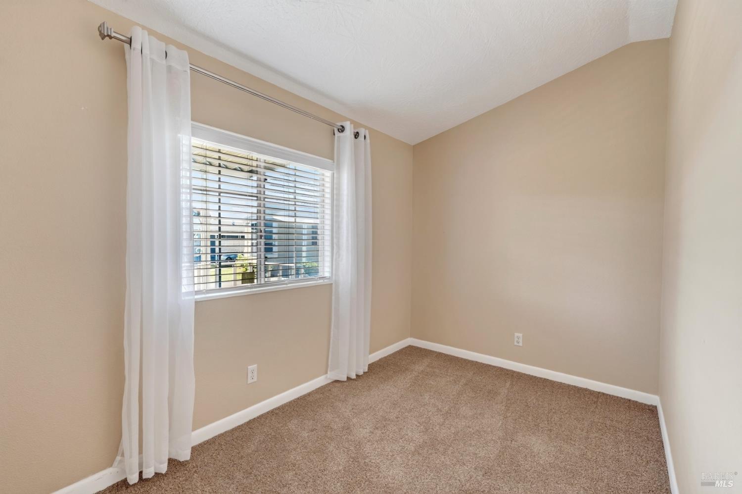 143 Oakwood Drive Petaluma CA 94954