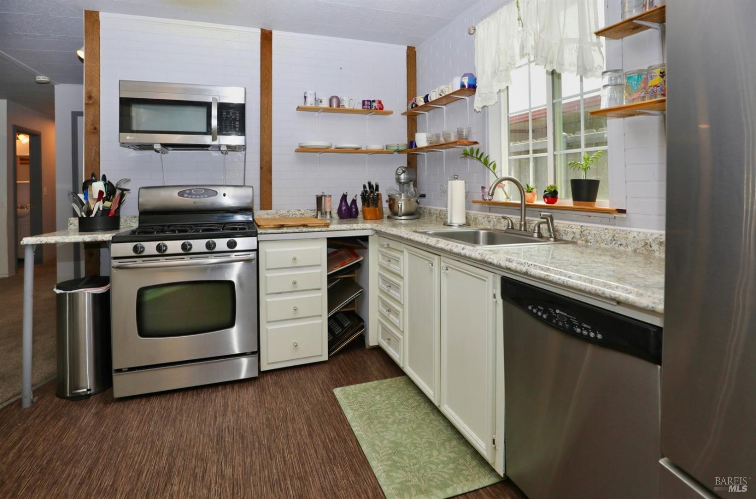 1800 S Main Street Lakeport CA 95453