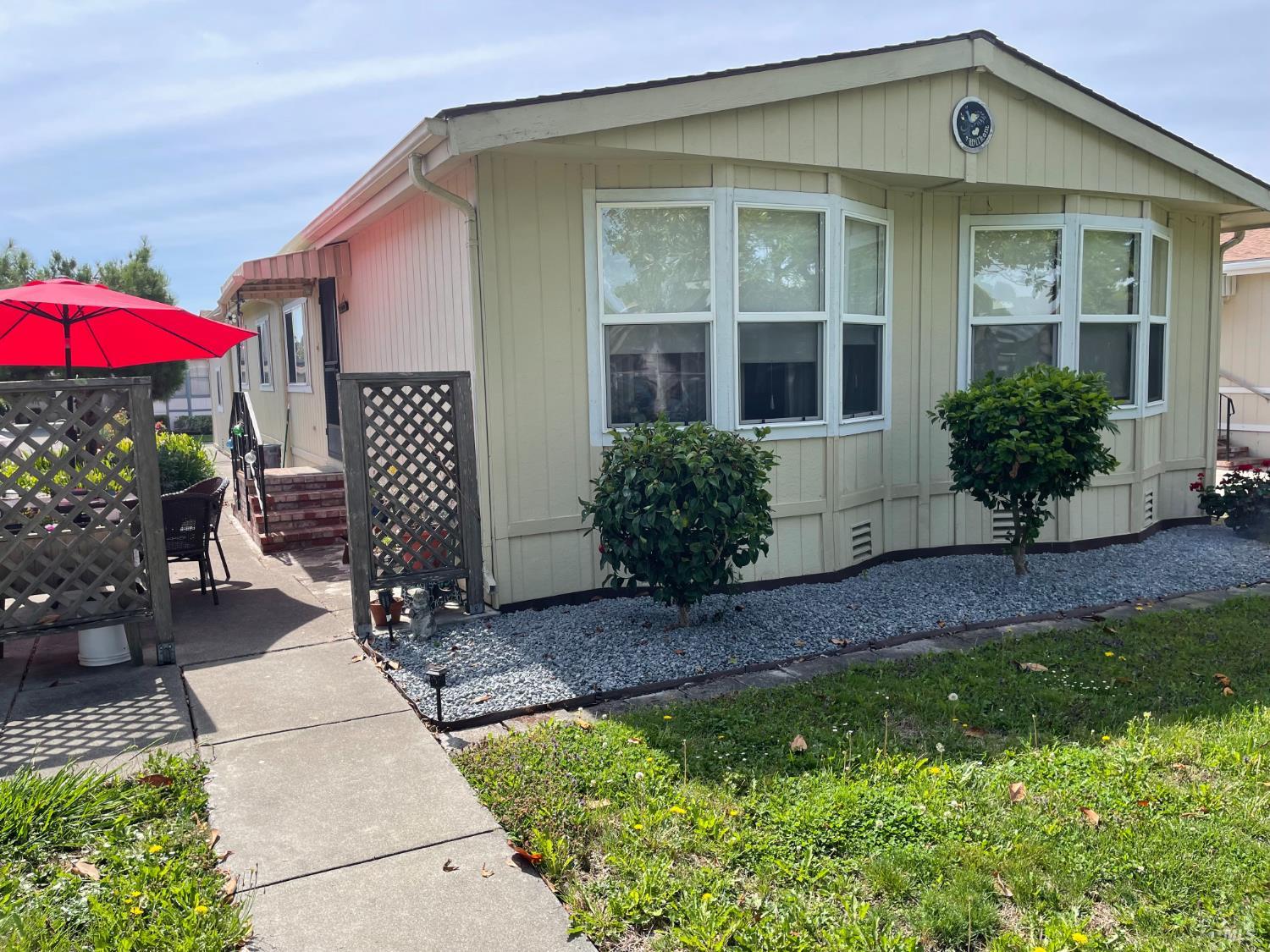 1558 Royal Oak Drive Petaluma CA 94954