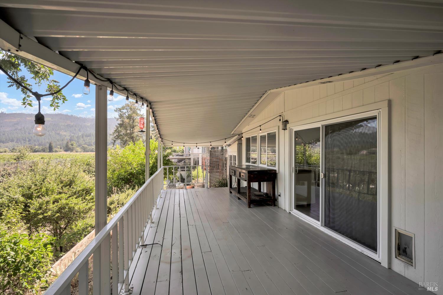 810 Champagne E Street Calistoga CA 94515