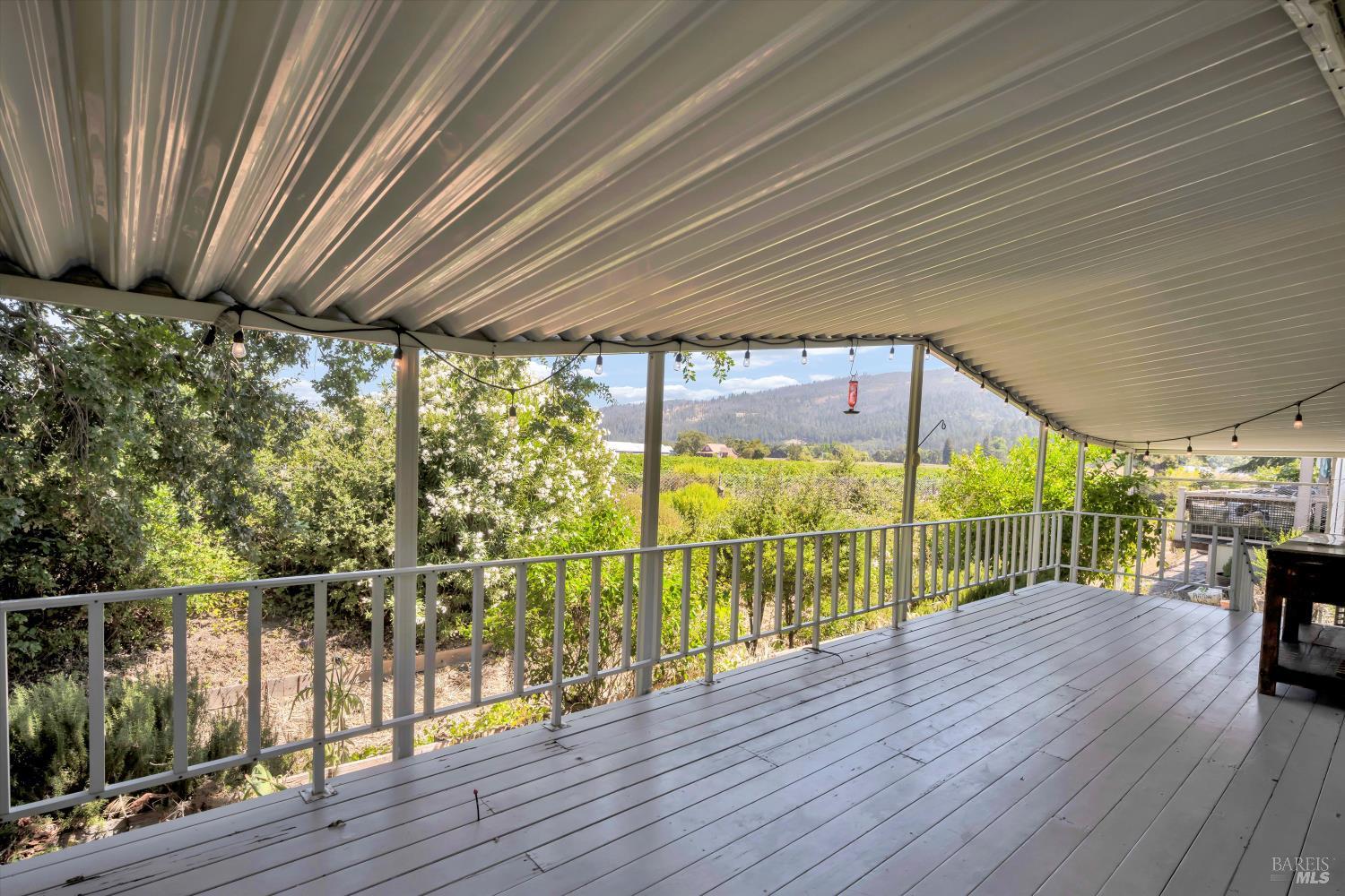 810 Champagne E Street Calistoga CA 94515