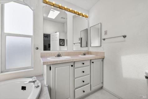 4692 Circle Drive Santa Rosa CA 95409