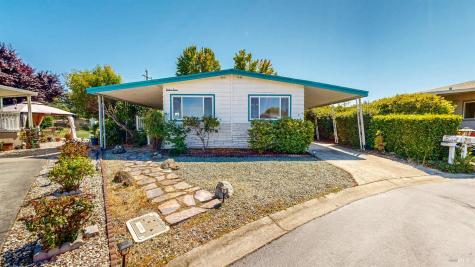 4 Estrella Drive Santa Rosa CA 95403