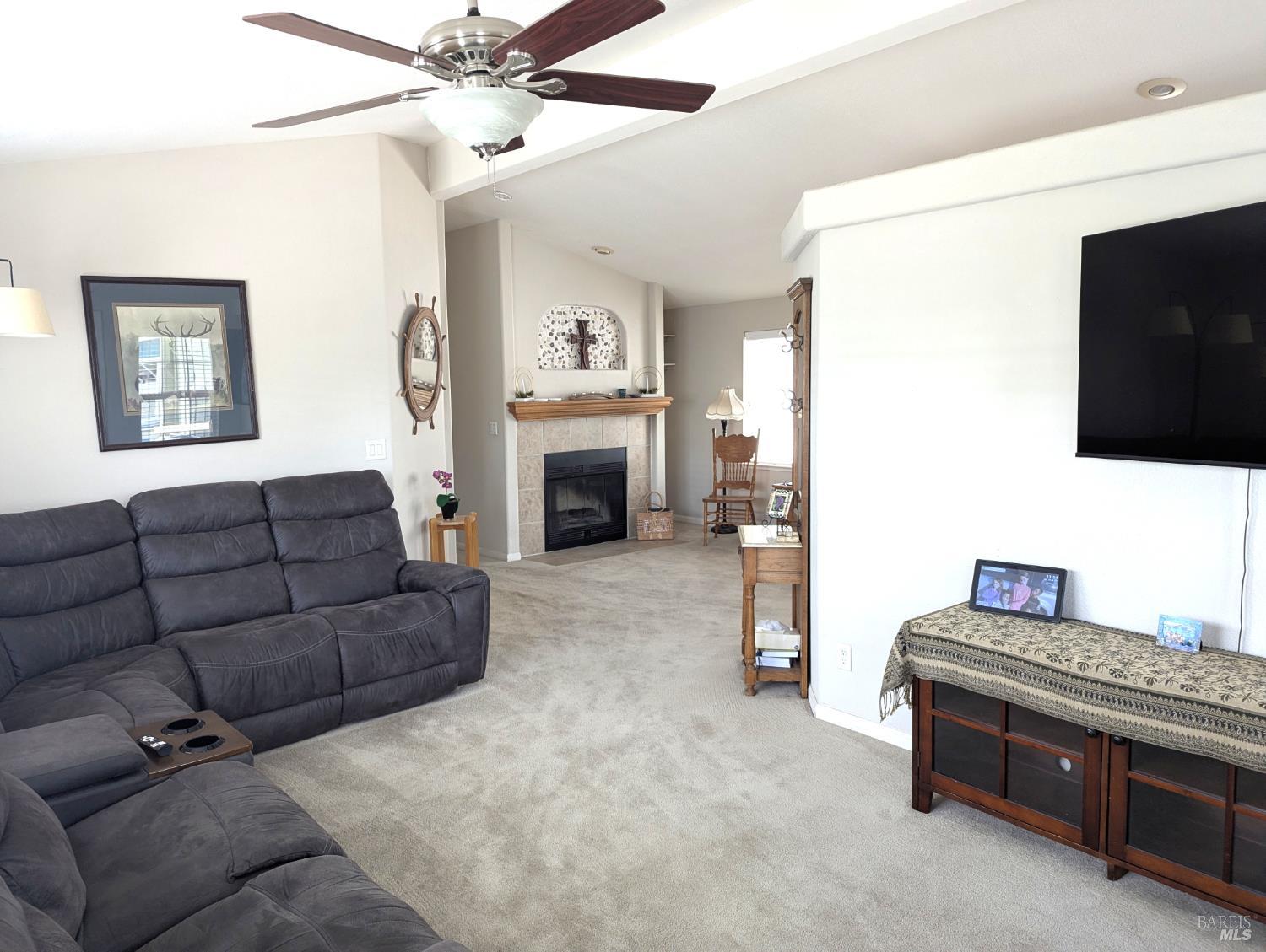 304 Chablis N Calistoga CA 94515