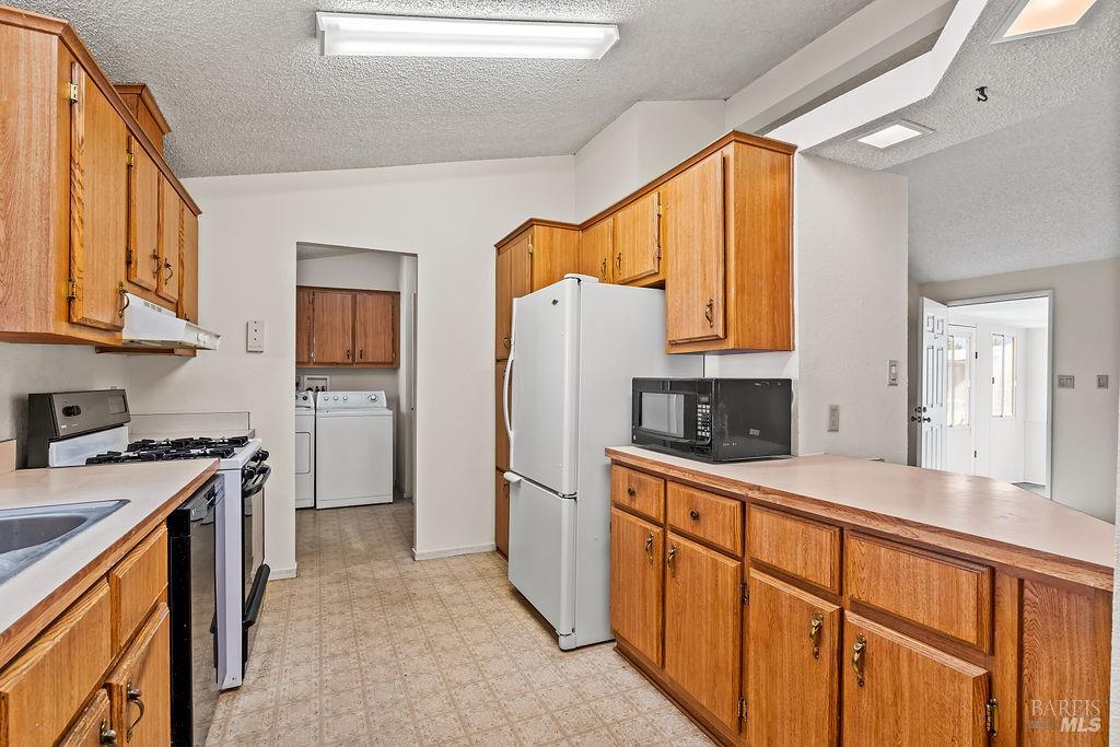 8147 Willow Street Windsor CA 95492