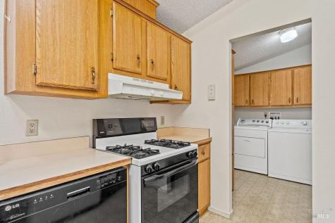 8147 Willow Street Windsor CA 95492