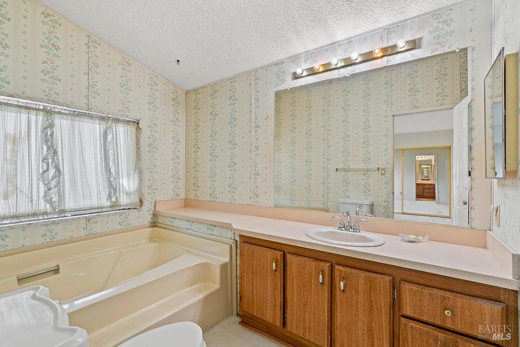 8147 Willow Street Windsor CA 95492