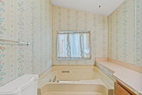 8147 Willow Street Windsor CA 95492