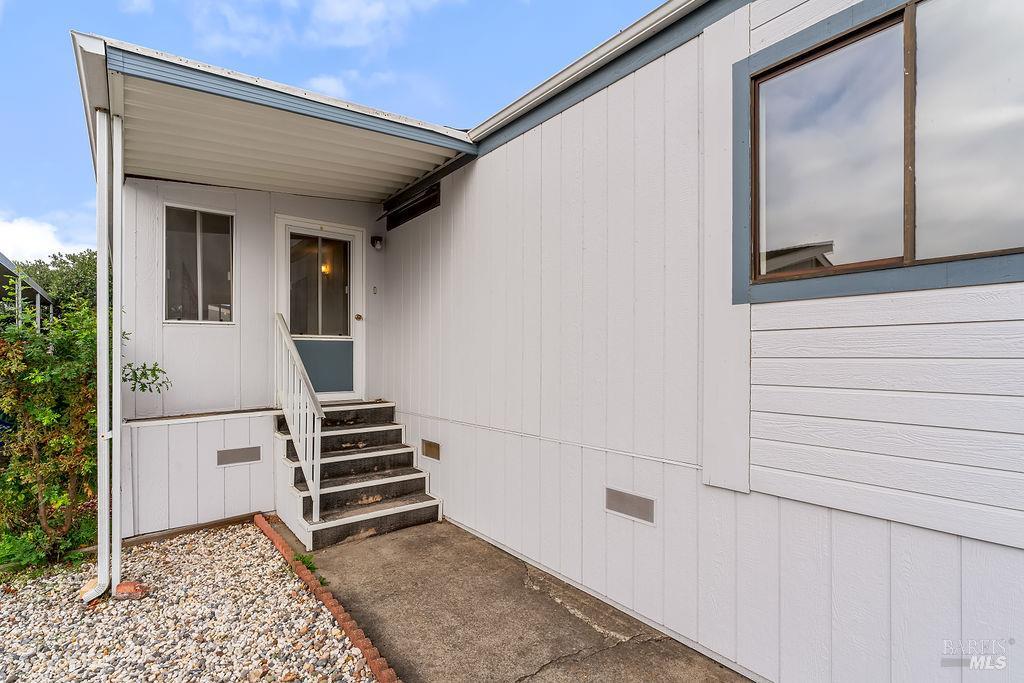 8147 Willow Street Windsor CA 95492