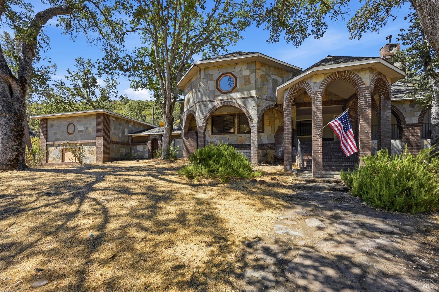 3725 Spring Valley Road Clearlake Oaks CA 95423