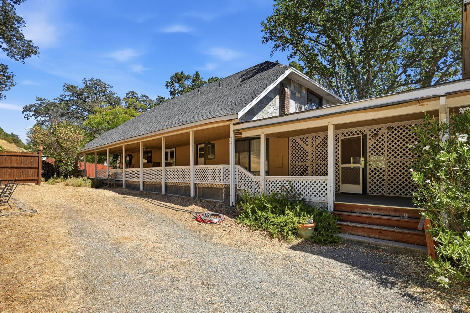 3725 Spring Valley Road Clearlake Oaks CA 95423