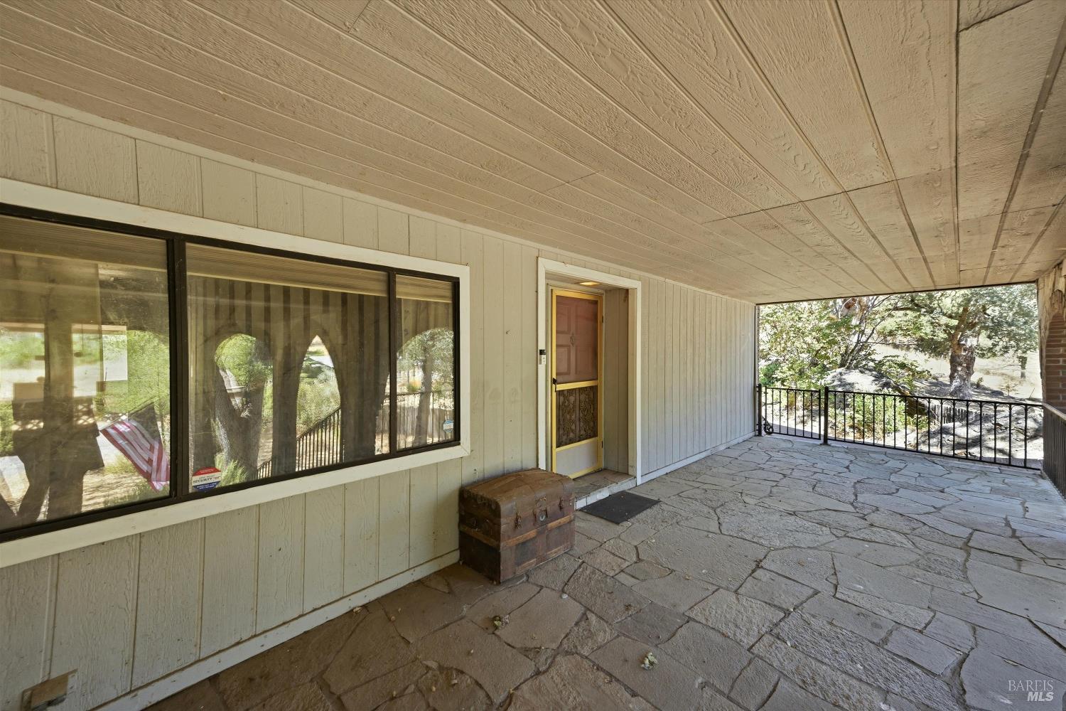 3725 Spring Valley Road Clearlake Oaks CA 95423