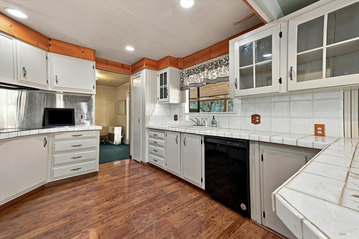 3725 Spring Valley Road Clearlake Oaks CA 95423