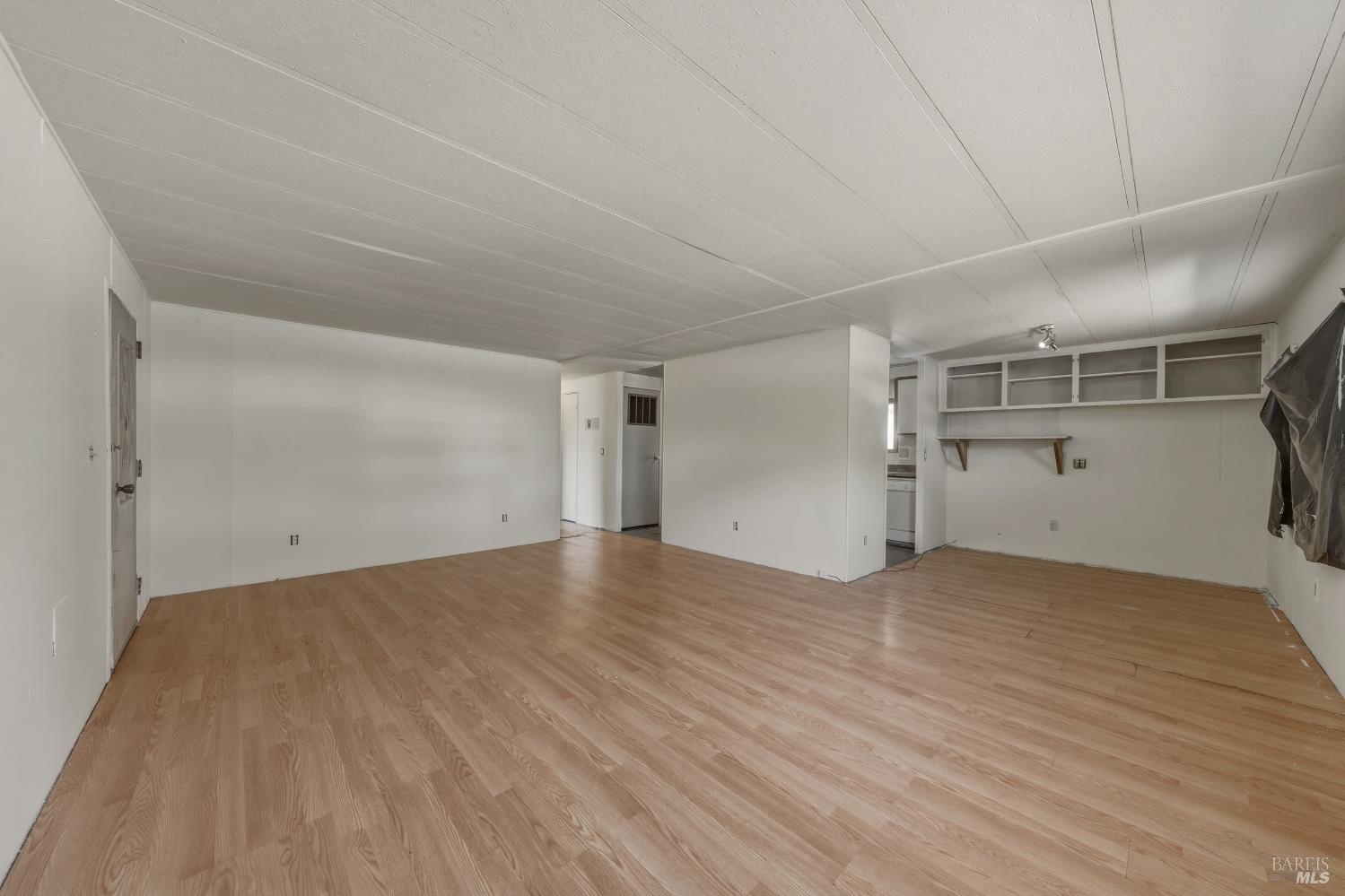 5542 Old Highway 53 Clearlake CA 95422