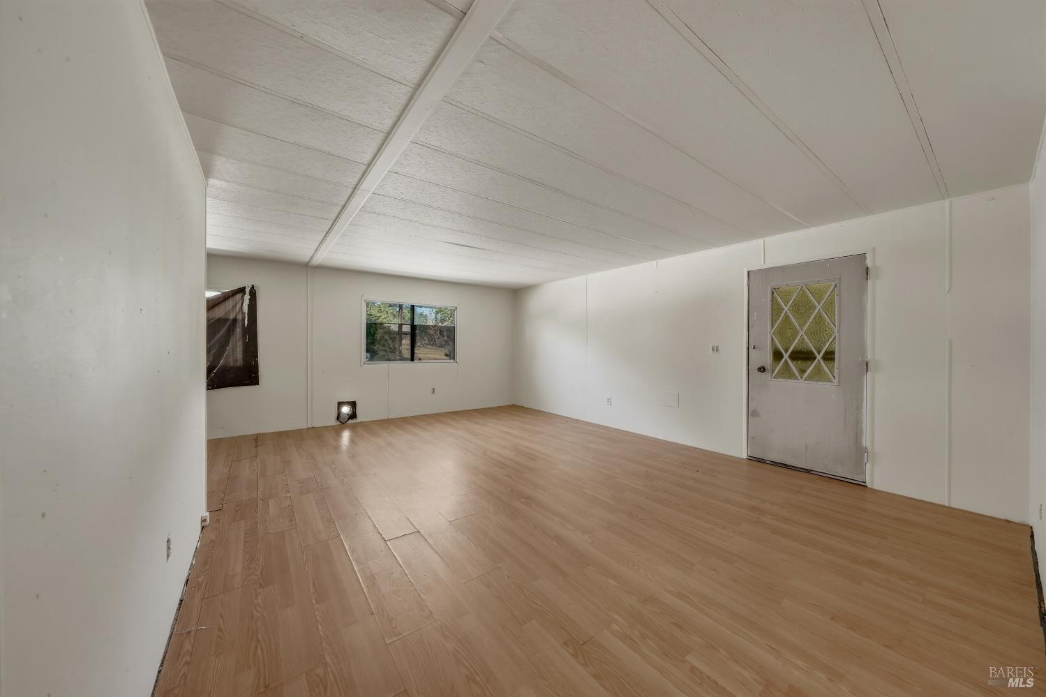5542 Old Highway 53 Clearlake CA 95422