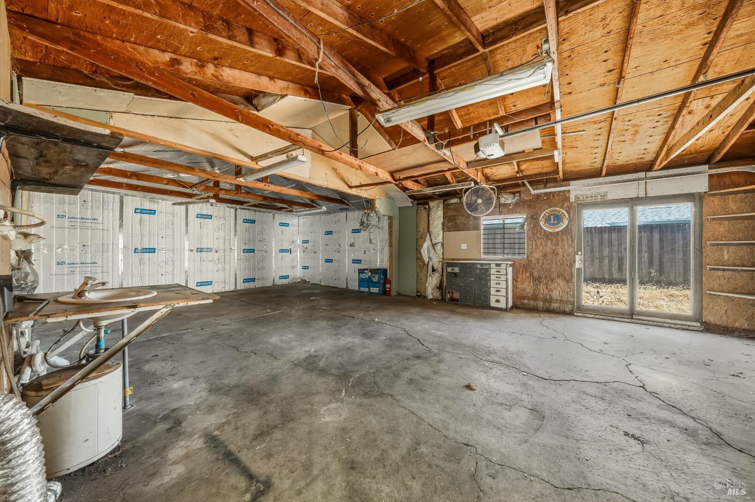 5542 Old Highway 53 Clearlake CA 95422
