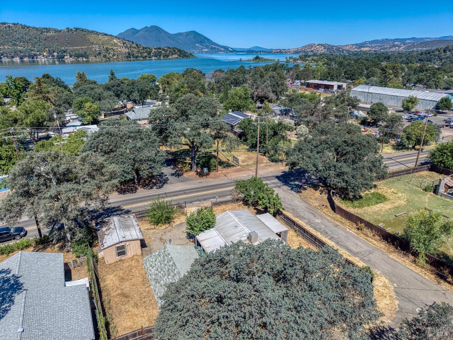 5542 Old Highway 53 Clearlake CA 95422