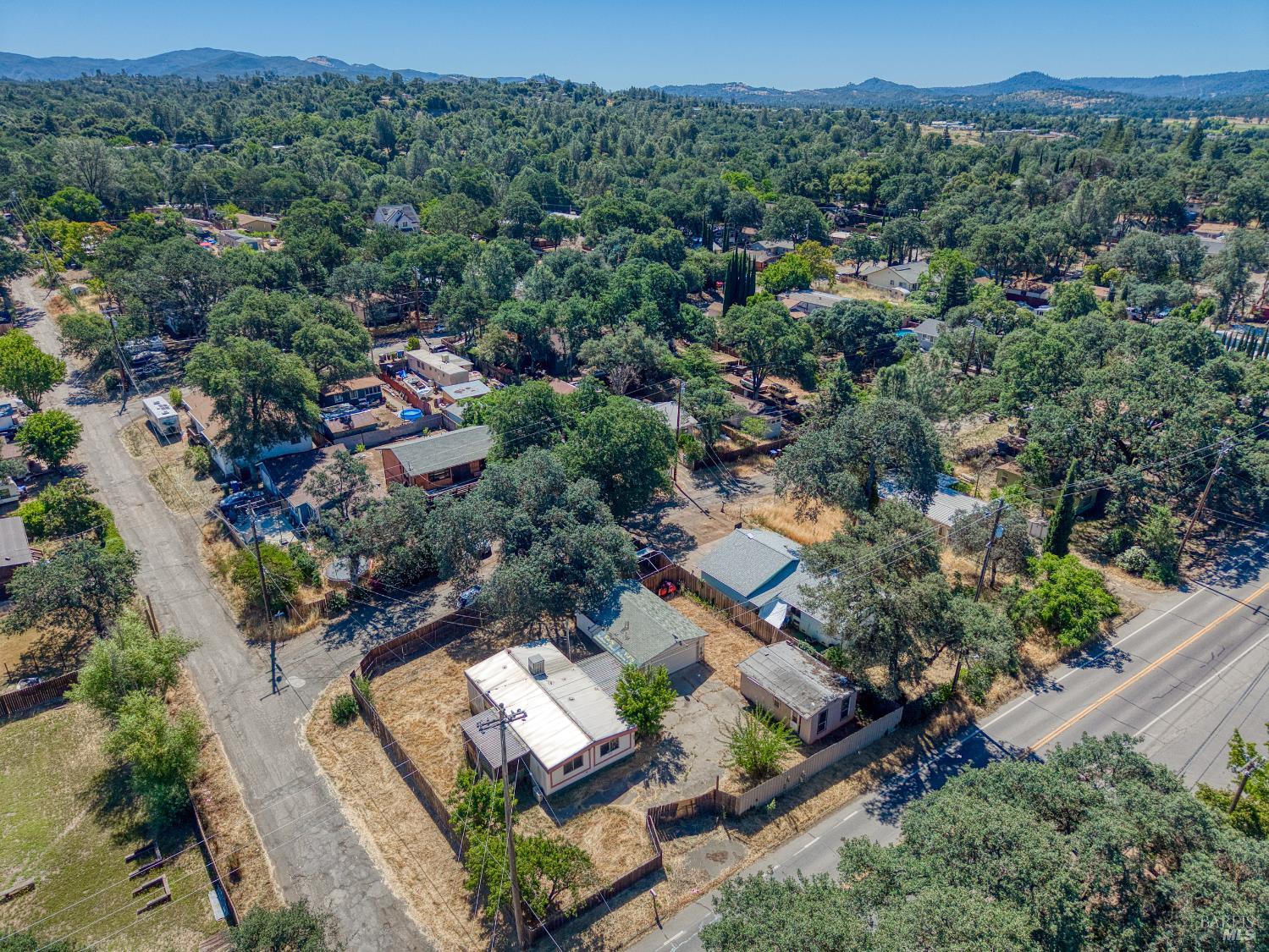 5542 Old Highway 53 Clearlake CA 95422