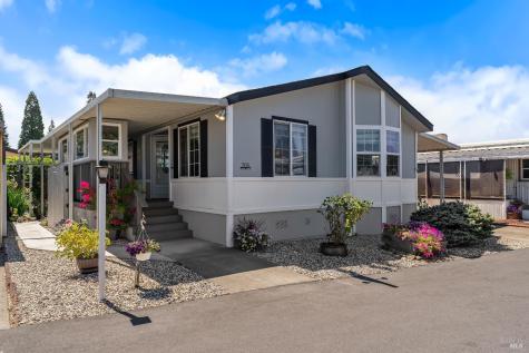705 Sequoia Street Windsor CA 95492
