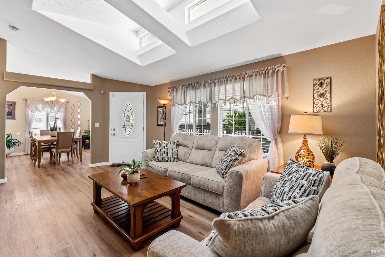 705 Sequoia Street Windsor CA 95492