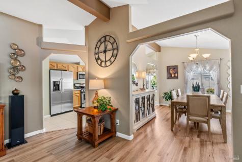 705 Sequoia Street Windsor CA 95492