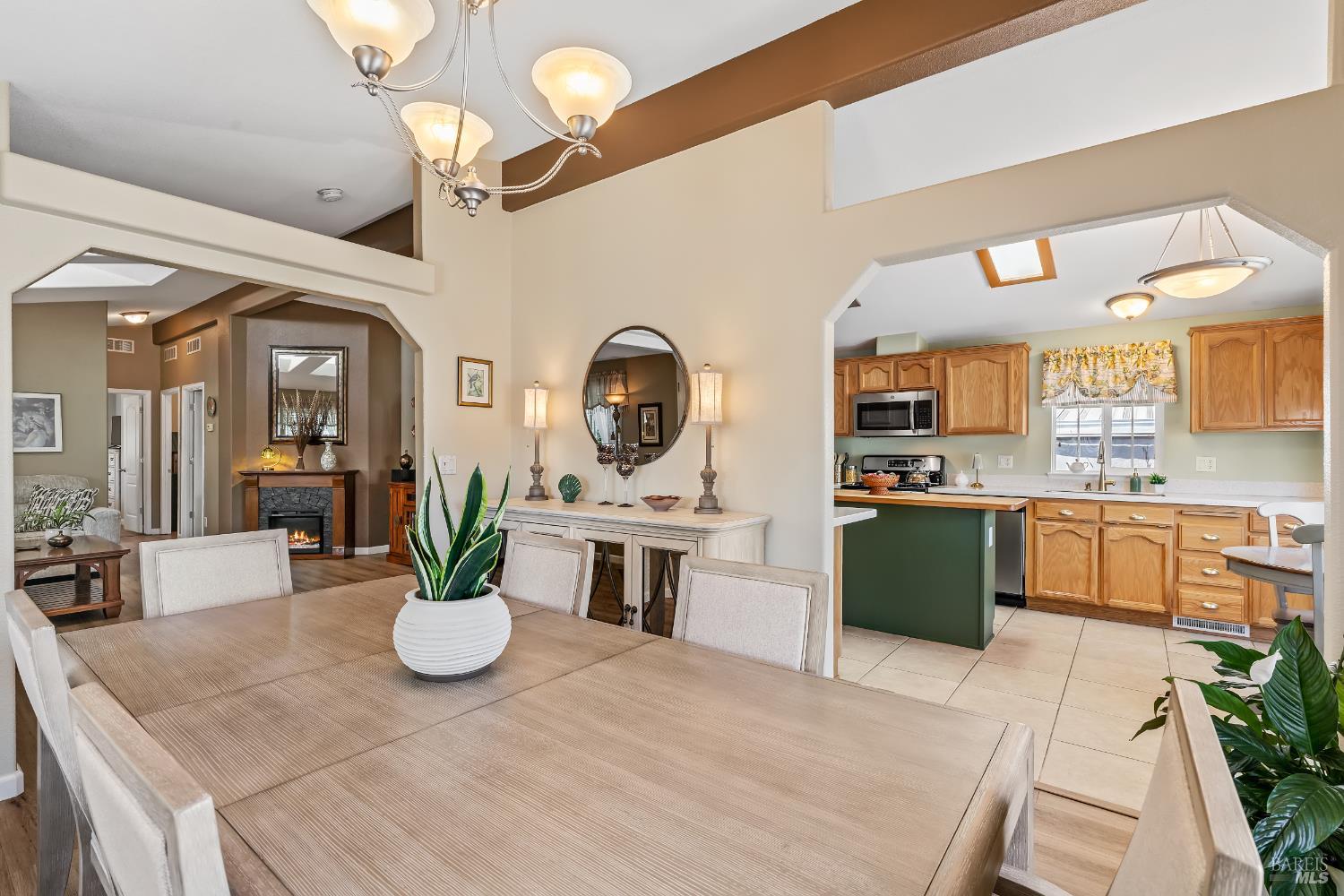 705 Sequoia Street Windsor CA 95492