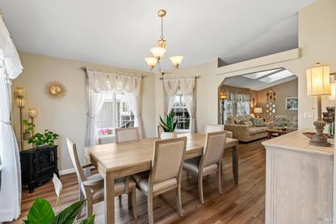 705 Sequoia Street Windsor CA 95492