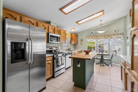 705 Sequoia Street Windsor CA 95492