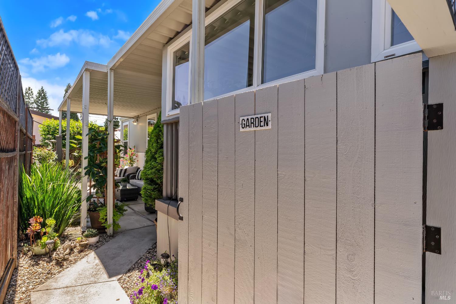 705 Sequoia Street Windsor CA 95492