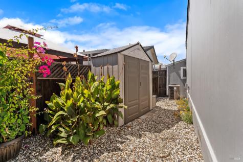705 Sequoia Street Windsor CA 95492
