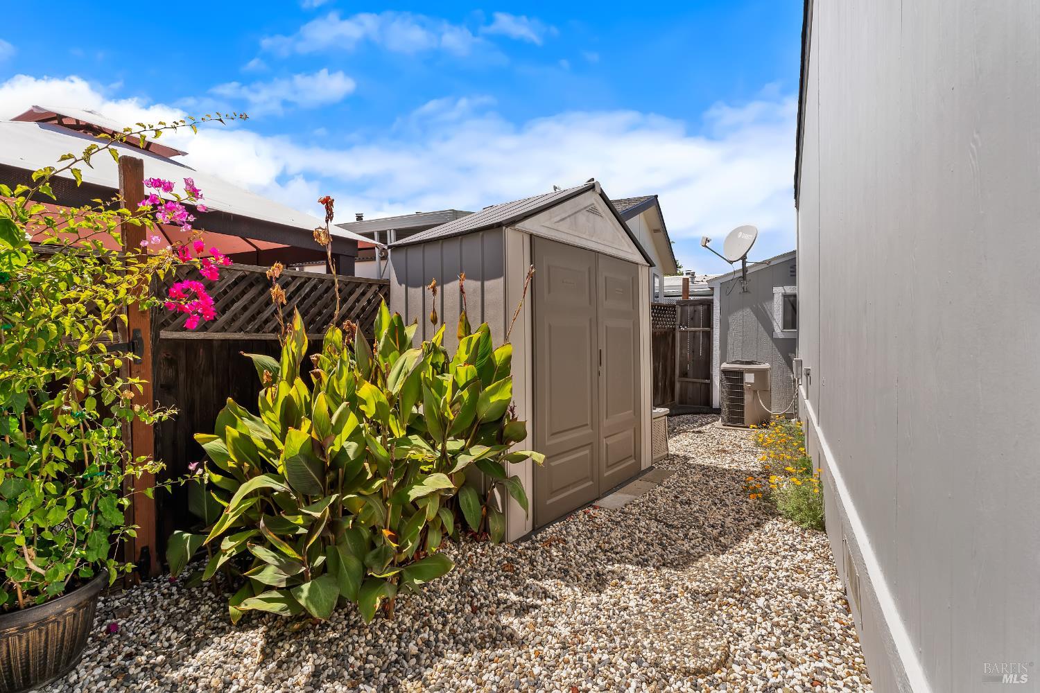 705 Sequoia Street Windsor CA 95492