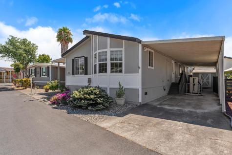705 Sequoia Street Windsor CA 95492