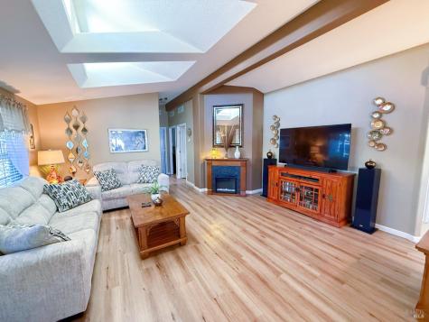 705 Sequoia Street Windsor CA 95492