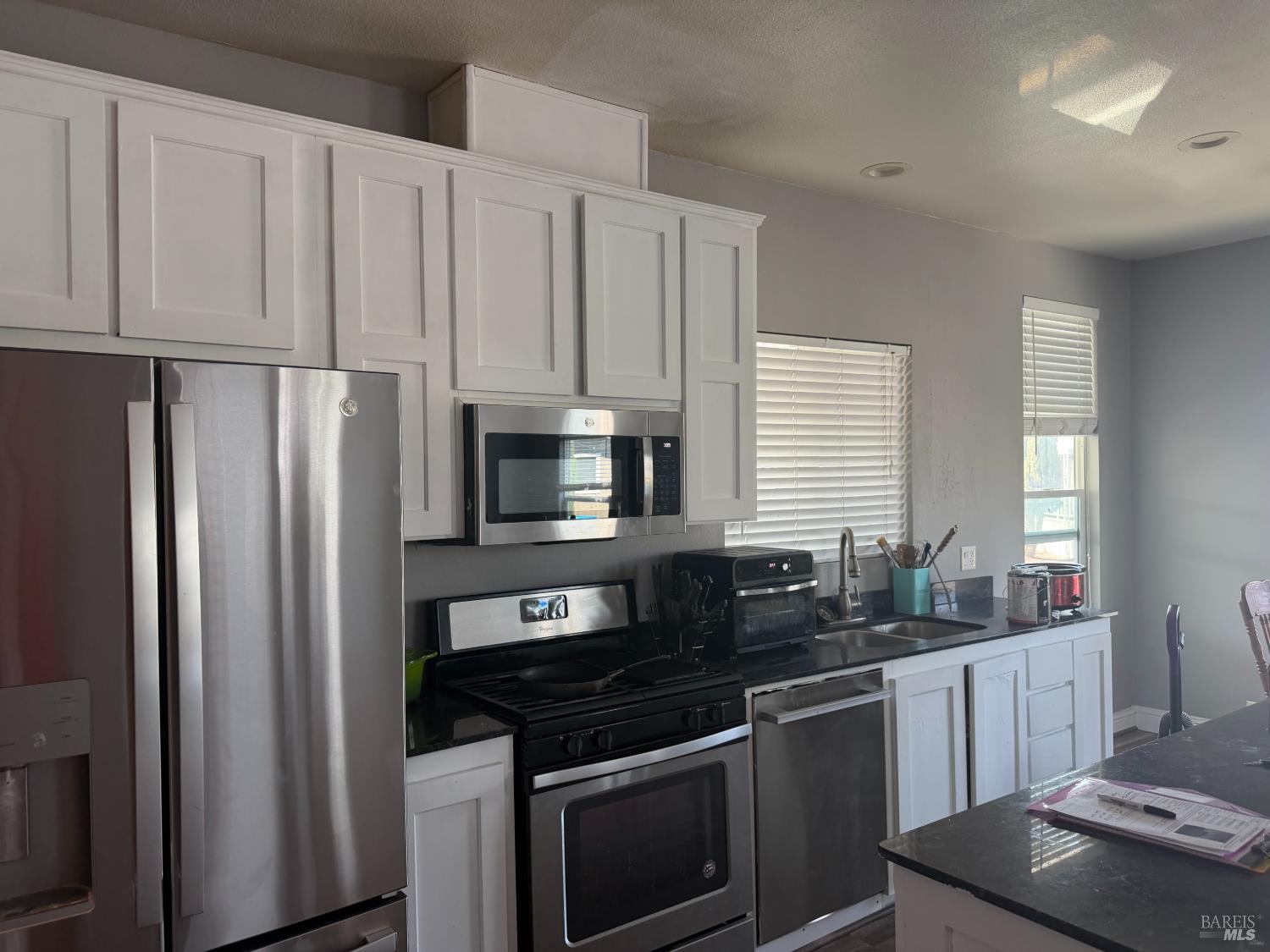 142 Apple Lane Santa Rosa CA 95407