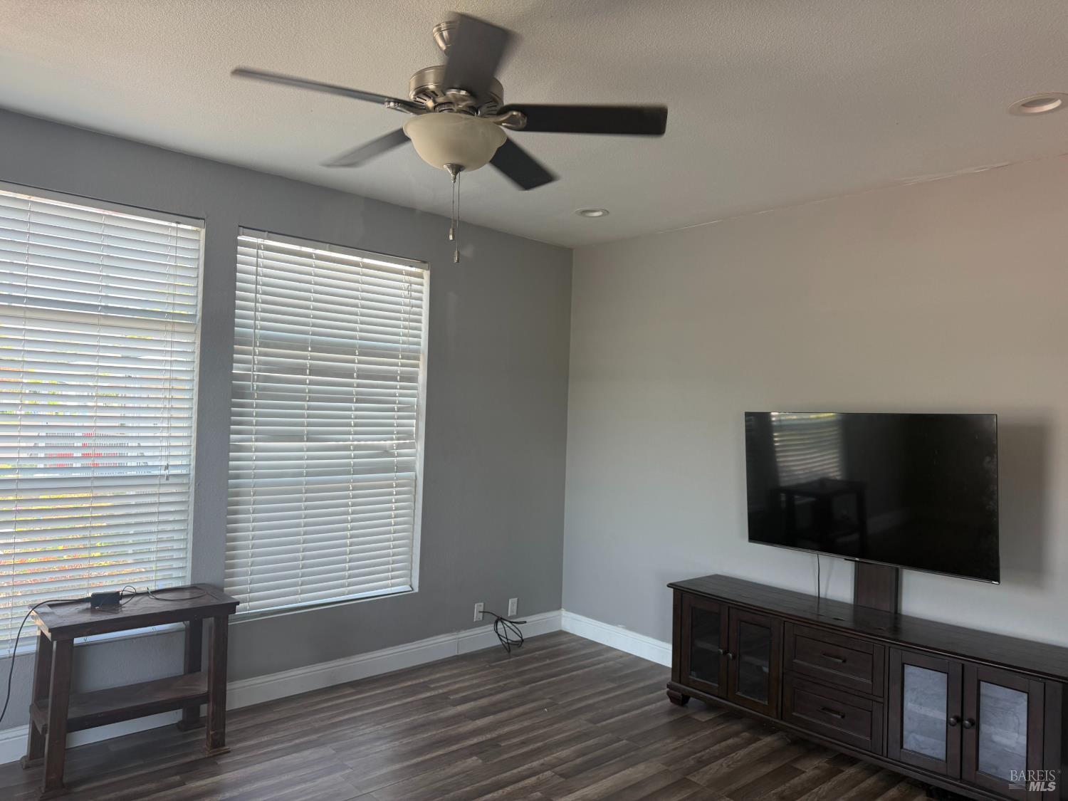 142 Apple Lane Santa Rosa CA 95407