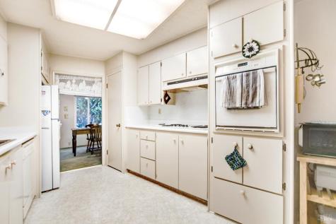 40 Westgate Circle Santa Rosa CA 95401