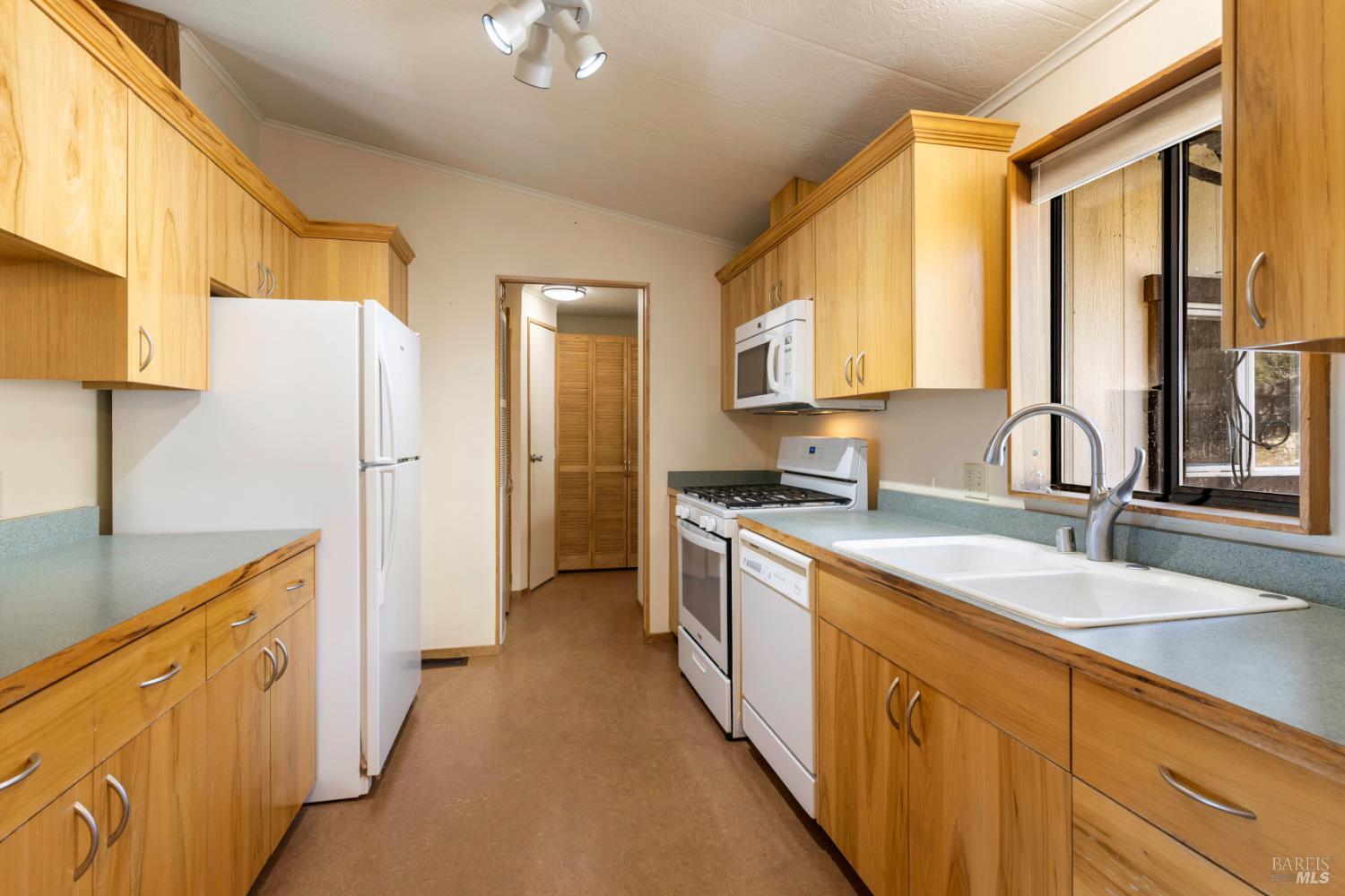 9170 Upper Lake Lucerne Road Upper Lake CA 95485
