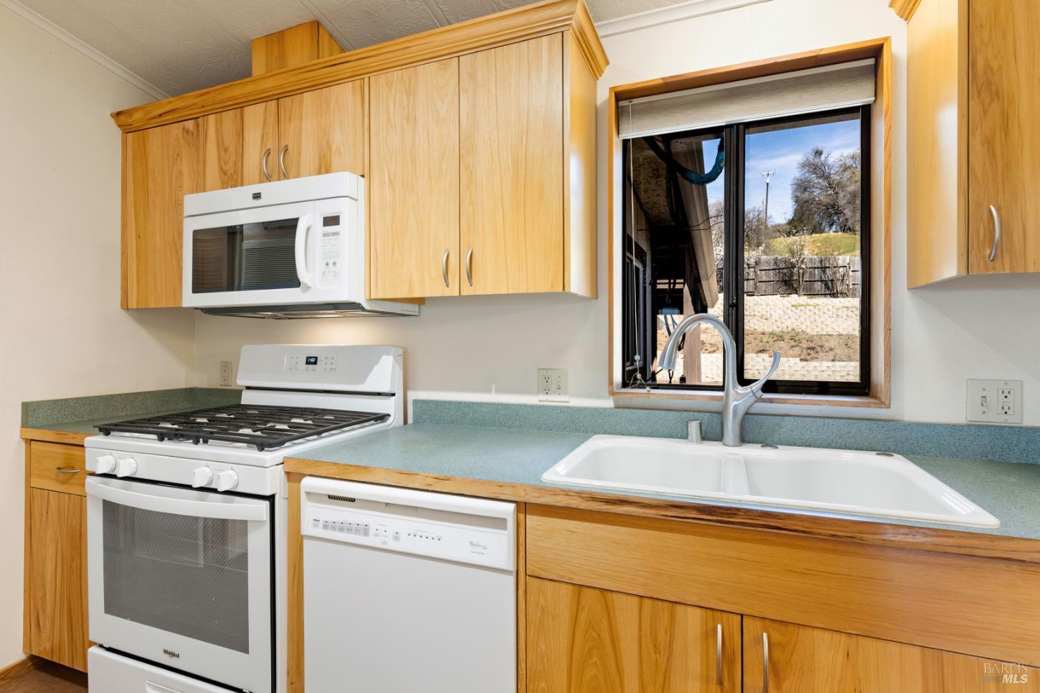 9170 Upper Lake Lucerne Road Upper Lake CA 95485