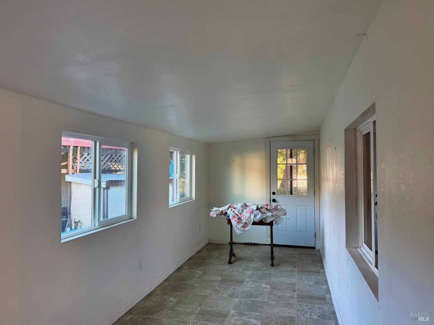 10755 Mobile Village Way Willits CA 95490
