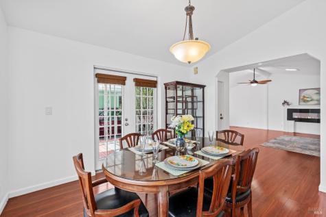 1038 Capewood Lane Windsor CA 95492