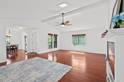1038 Capewood Lane Windsor CA 95492