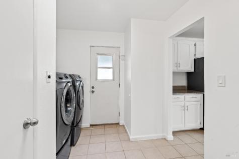 1038 Capewood Lane Windsor CA 95492