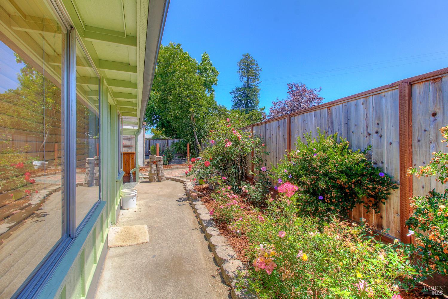 174 Westgate Circle Santa Rosa CA 95401
