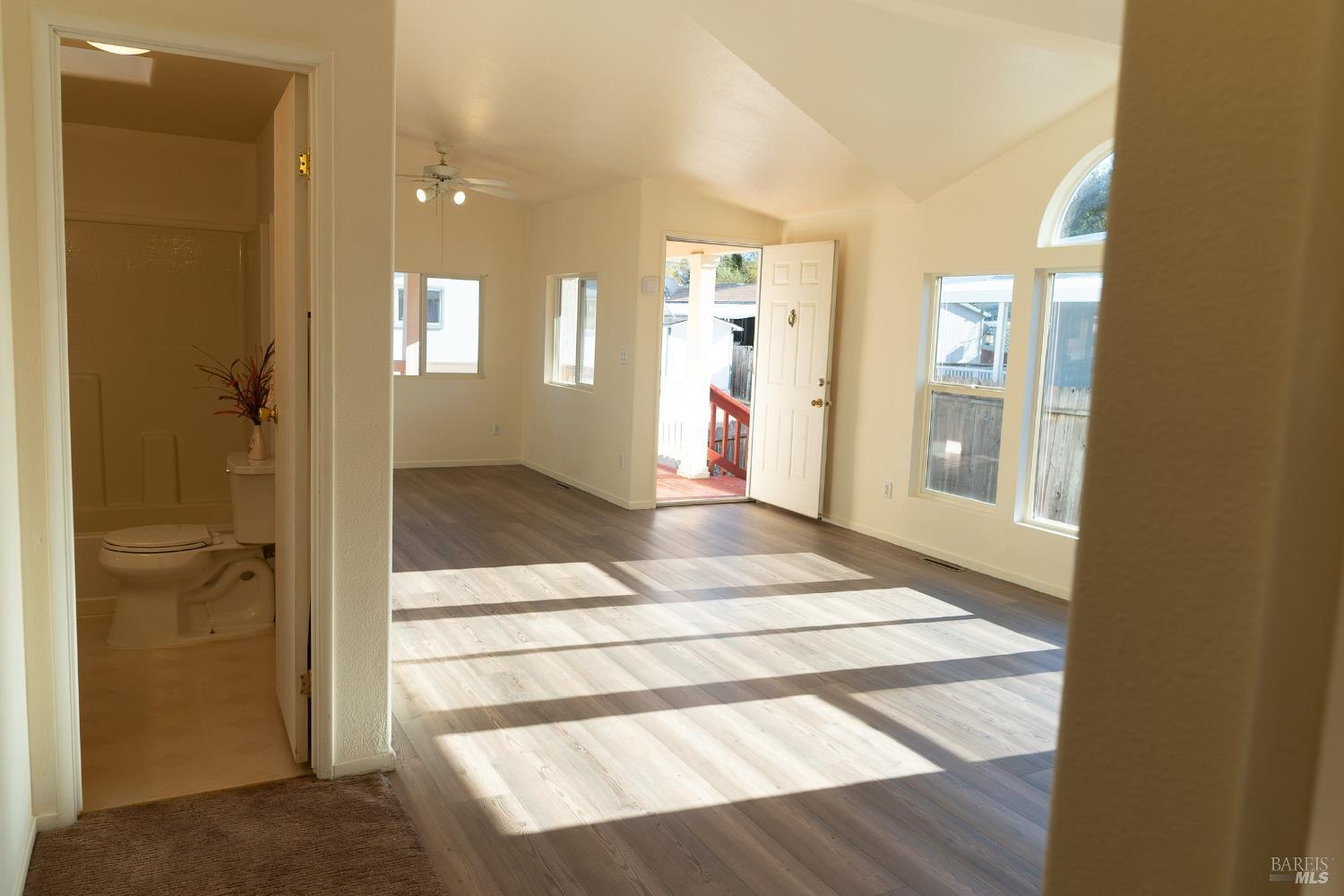 5830 Robin Hill Drive Lakeport CA 95453