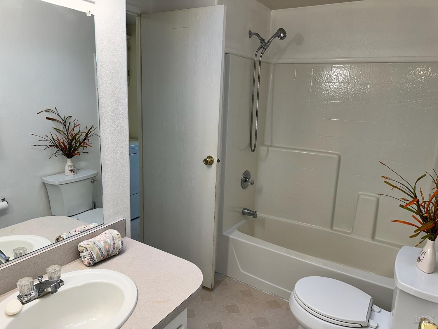 5830 Robin Hill Drive Lakeport CA 95453